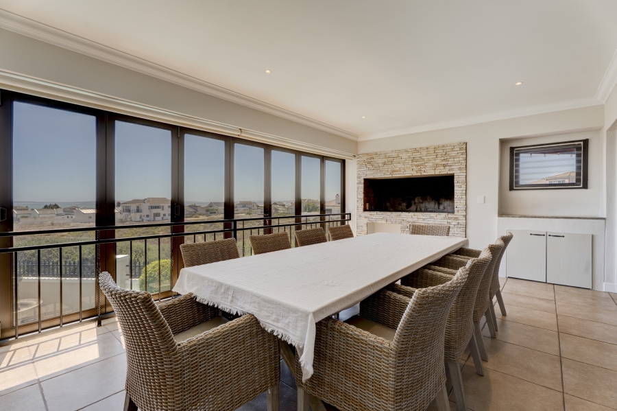 4 Bedroom Property for Sale in Myburgh Park Western Cape